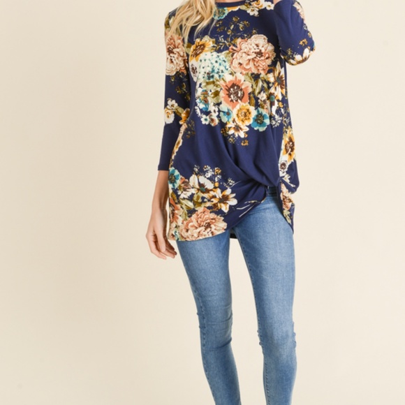 Reborn J 3/4 Sleeve Tunic - Picture 3 of 3